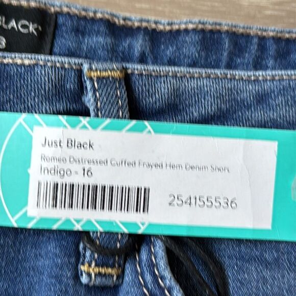 Just Black‎ Romeo Distressed Cuffed Frayed Hem Denim Short Indigo Size 16 Nwt - Picture 3 of 4